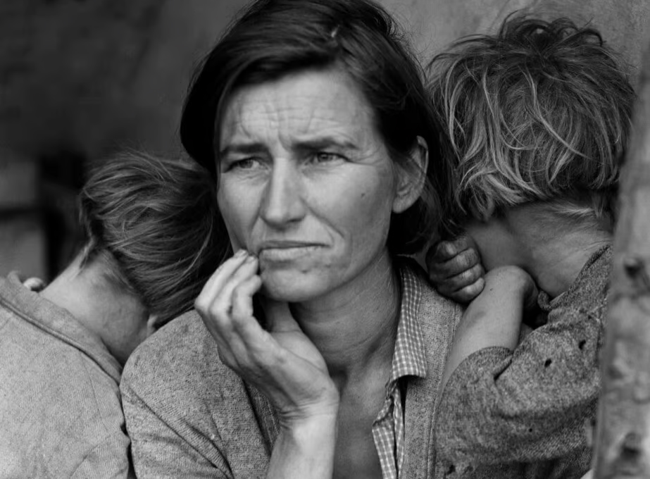 Lange-MigrantMother03-923x1200